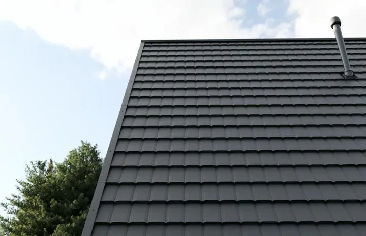 Praktyczny przewodnik: Jak łacić dach krok po kroku